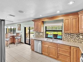 611 NW 99th Ter, Coral Springs FL 33071