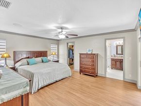 611 NW 99th Ter, Coral Springs FL 33071