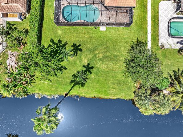 611 NW 99th Ter, Coral Springs FL 33071