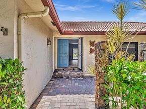 611 NW 99th Ter, Coral Springs FL 33071