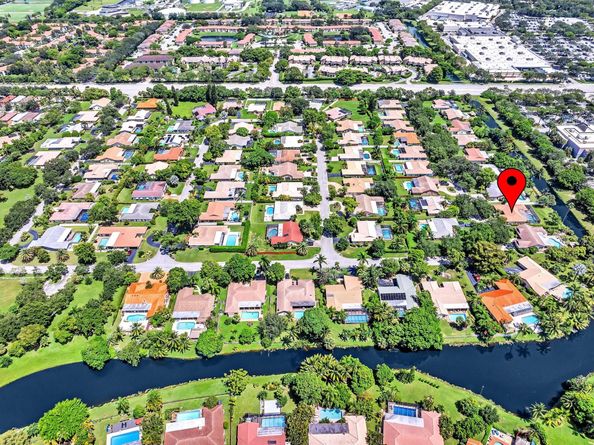 611 NW 99th Ter, Coral Springs FL 33071