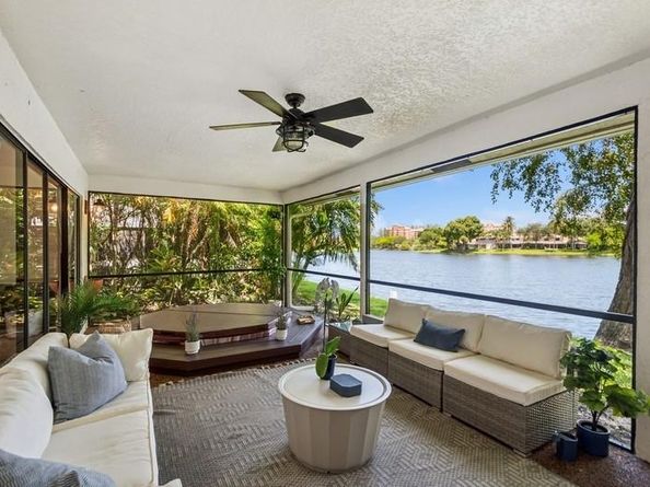 416 Deer Creek Lake Point South Ln 416, Deerfield Beach FL 33442