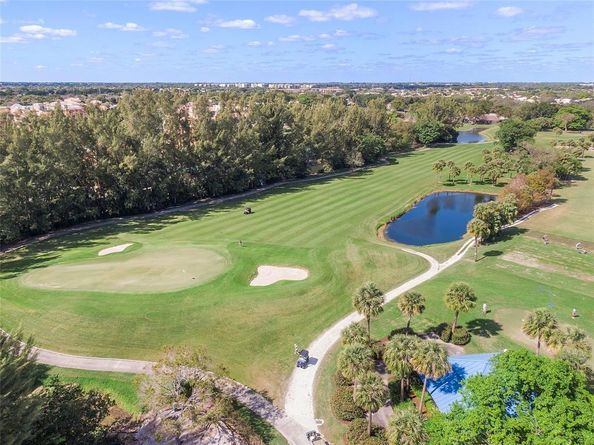 416 Deer Creek Lake Point South Ln 416, Deerfield Beach FL 33442