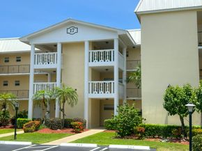 17 Colonial Club Drive 305, Boynton Beach FL 33435