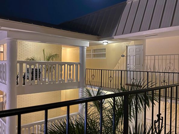 17 Colonial Club Drive 305, Boynton Beach FL 33435