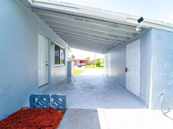 1415 W Broward Street, Lantana FL 33462