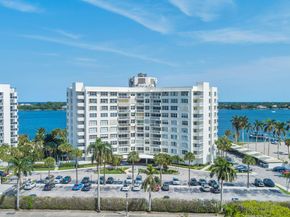 2600 N Flagler Drive Ph13, West Palm Beach FL 33407