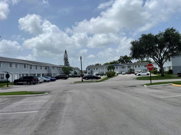 1775 SW 81st Way, Davie FL 33324