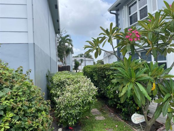 1775 SW 81st Way, Davie FL 33324