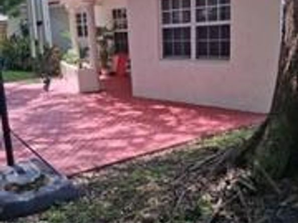 5620 Monroe St, Hollywood FL 33023