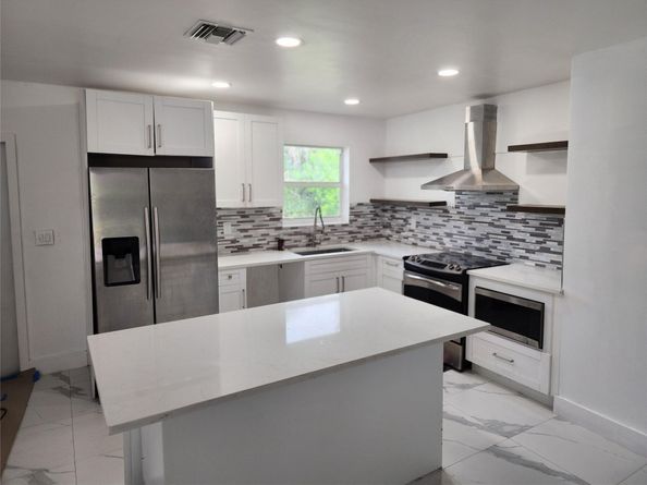 2909 NW 13th St, Fort Lauderdale FL 33311