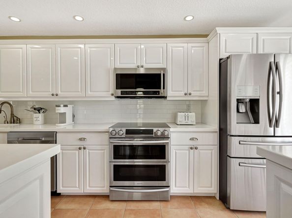 6890 Willow Wood Drive 206, Boca Raton FL 33434