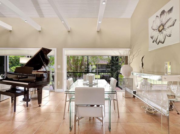 6890 Willow Wood Drive 206, Boca Raton FL 33434