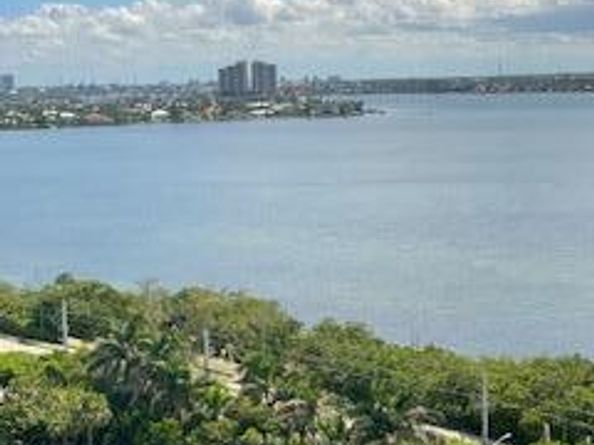 5380 N Ocean Drive 14b, Singer Island FL 33404