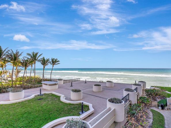 5380 N Ocean Drive 14b, Singer Island FL 33404