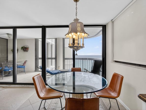 5380 N Ocean Drive 14b, Singer Island FL 33404
