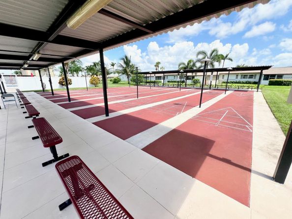 2805 Crosley Drive E B, West Palm Beach FL 33415