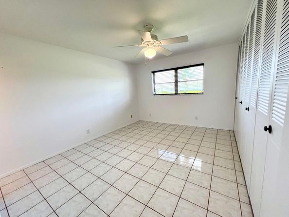 2805 Crosley Drive E B, West Palm Beach FL 33415
