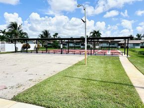2805 Crosley Drive E B, West Palm Beach FL 33415
