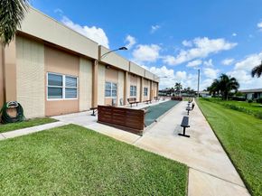2805 Crosley Drive E B, West Palm Beach FL 33415