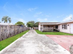 2903 Apalachee Rd, West Palm Beach FL 33406
