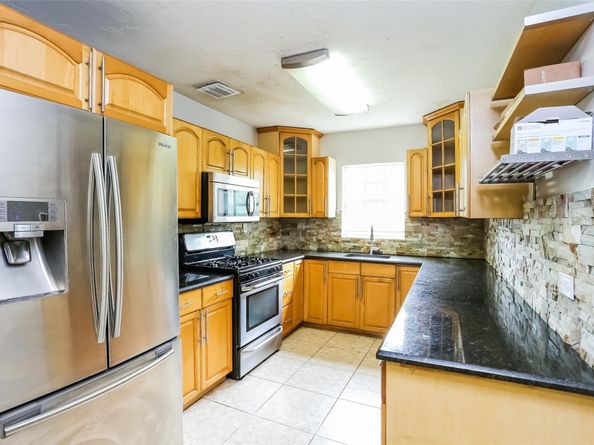 2903 Apalachee Rd, West Palm Beach FL 33406