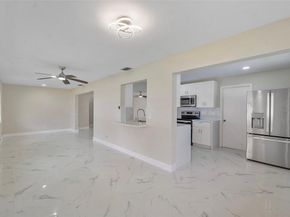 8961 NW 12th St, Plantation FL 33322