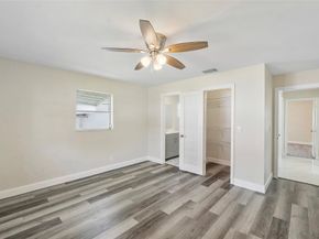 8961 NW 12th St, Plantation FL 33322