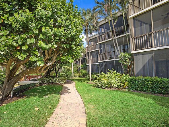3605 S Ocean Boulevard 124, South Palm Beach FL 33480