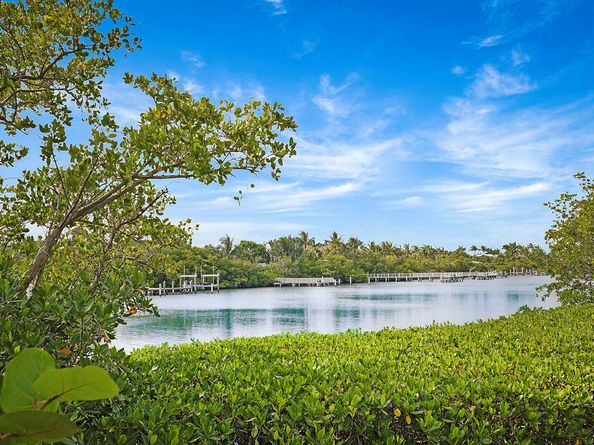 3605 S Ocean Boulevard 124, South Palm Beach FL 33480