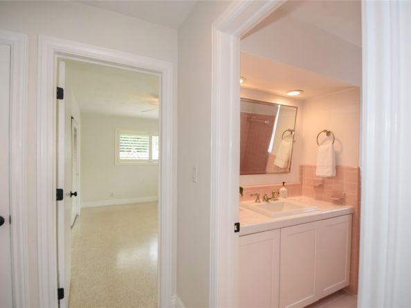 1911 NE 41st St, Fort Lauderdale FL 33308
