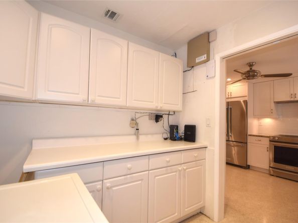1911 NE 41st St, Fort Lauderdale FL 33308