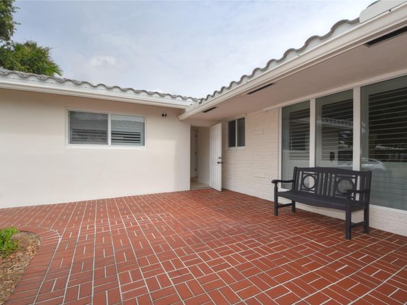 1911 NE 41st St, Fort Lauderdale FL 33308