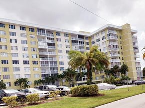 4400 Hillcrest Dr 1005a 1005A, Hollywood FL 33021