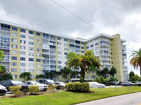 4400 Hillcrest Dr 1005a 1005A, Hollywood FL 33021