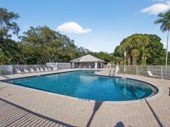 4502 Lakemont Court, Palm Beach Gardens FL 33403