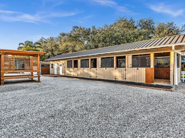 5360 Volunteer Rd, Southwest Ranches FL 33330