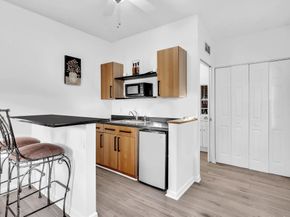 5360 Volunteer Rd, Southwest Ranches FL 33330