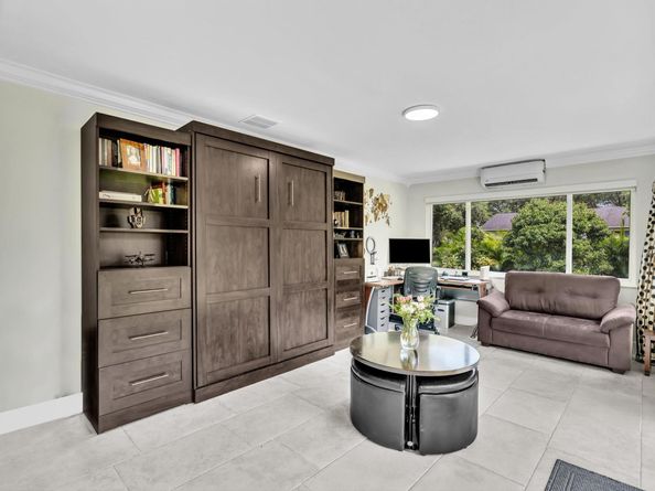 5360 Volunteer Rd, Southwest Ranches FL 33330