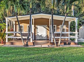 5360 Volunteer Rd, Southwest Ranches FL 33330