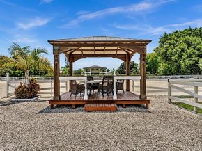 5360 Volunteer Rd, Southwest Ranches FL 33330