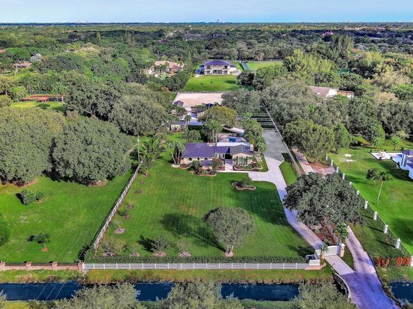 5360 Volunteer Rd, Southwest Ranches FL 33330