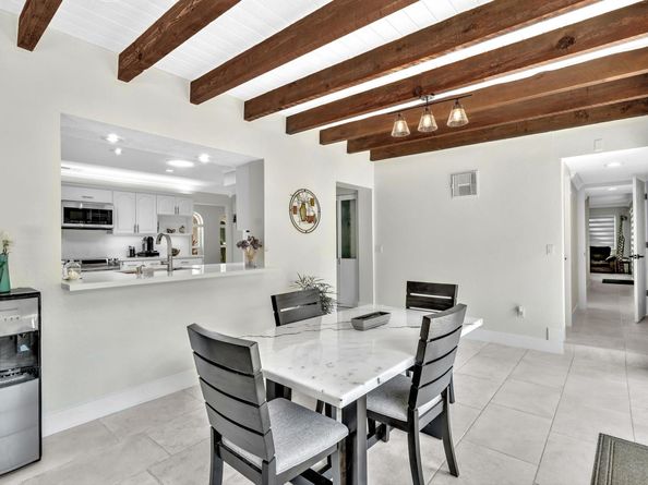 5360 Volunteer Rd, Southwest Ranches FL 33330