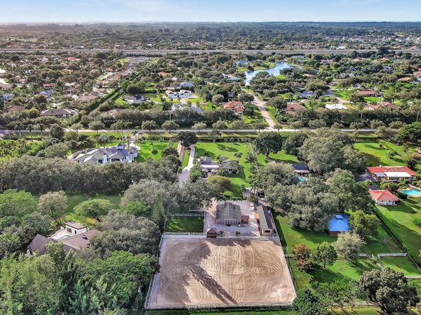 5360 Volunteer Rd, Southwest Ranches FL 33330