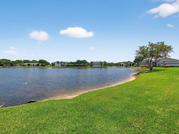 15217 Lakes Of Delray Boulevard 92, Delray Beach FL 33484