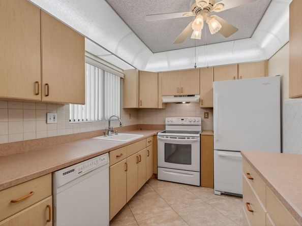 15217 Lakes Of Delray Boulevard 92, Delray Beach FL 33484
