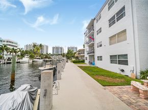 3105 NE 28th St 2B, Fort Lauderdale FL 33308