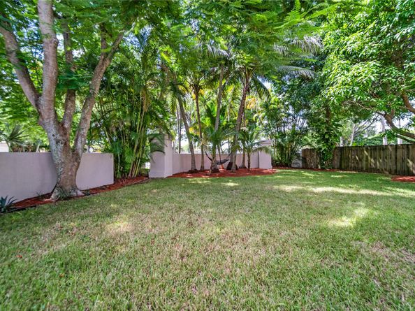 6440 Fern St, Margate FL 33063