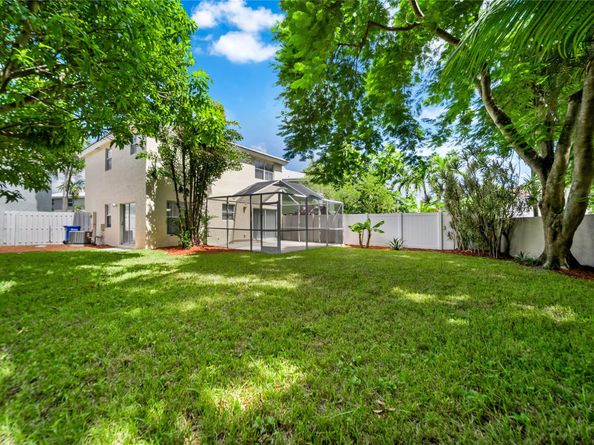 6440 Fern St, Margate FL 33063