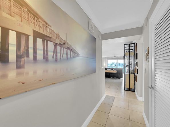 300 Golden Isles Dr 311, Hallandale Beach FL 33009